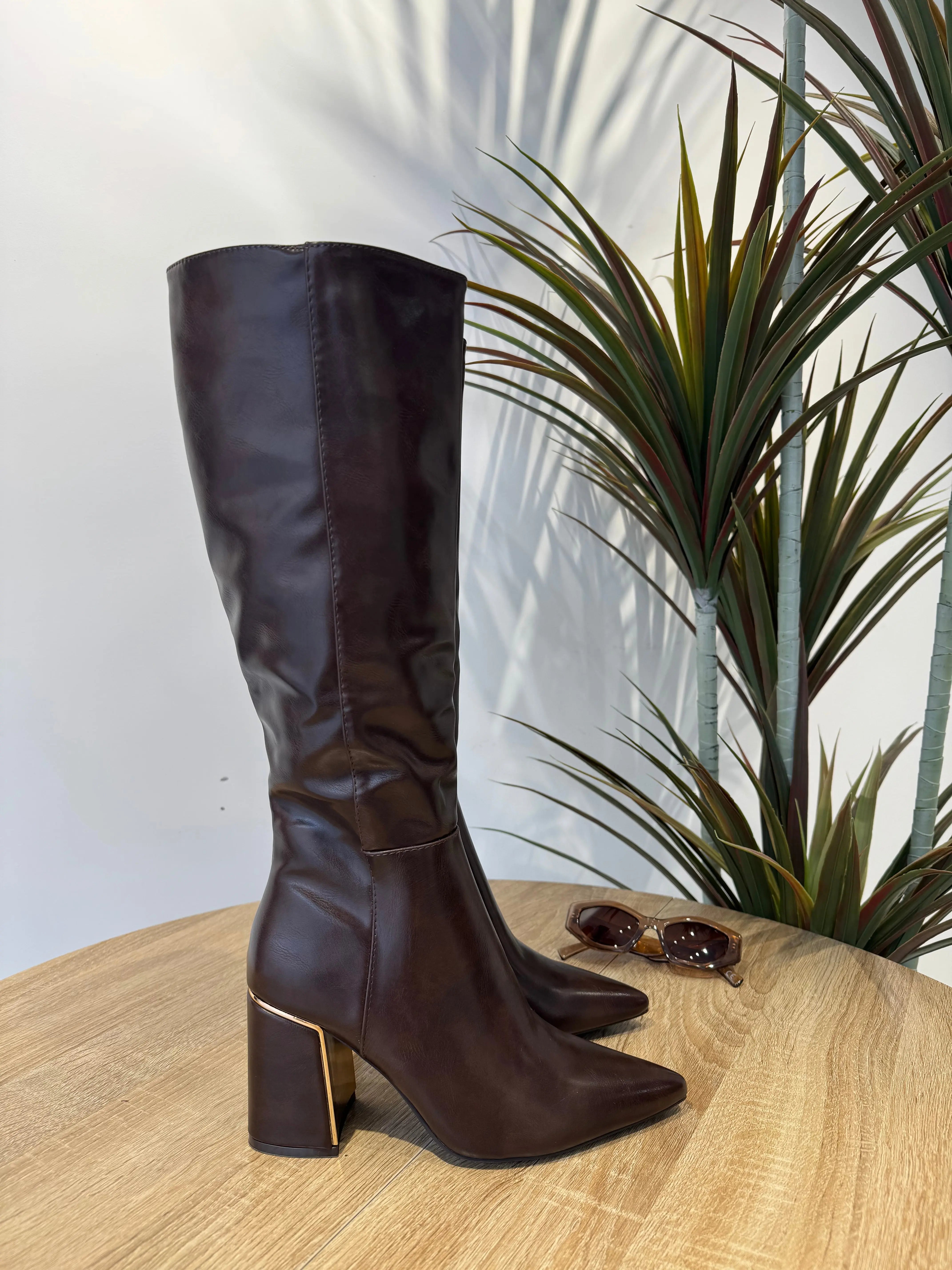 Bottes marrons à talons DS.Sélection