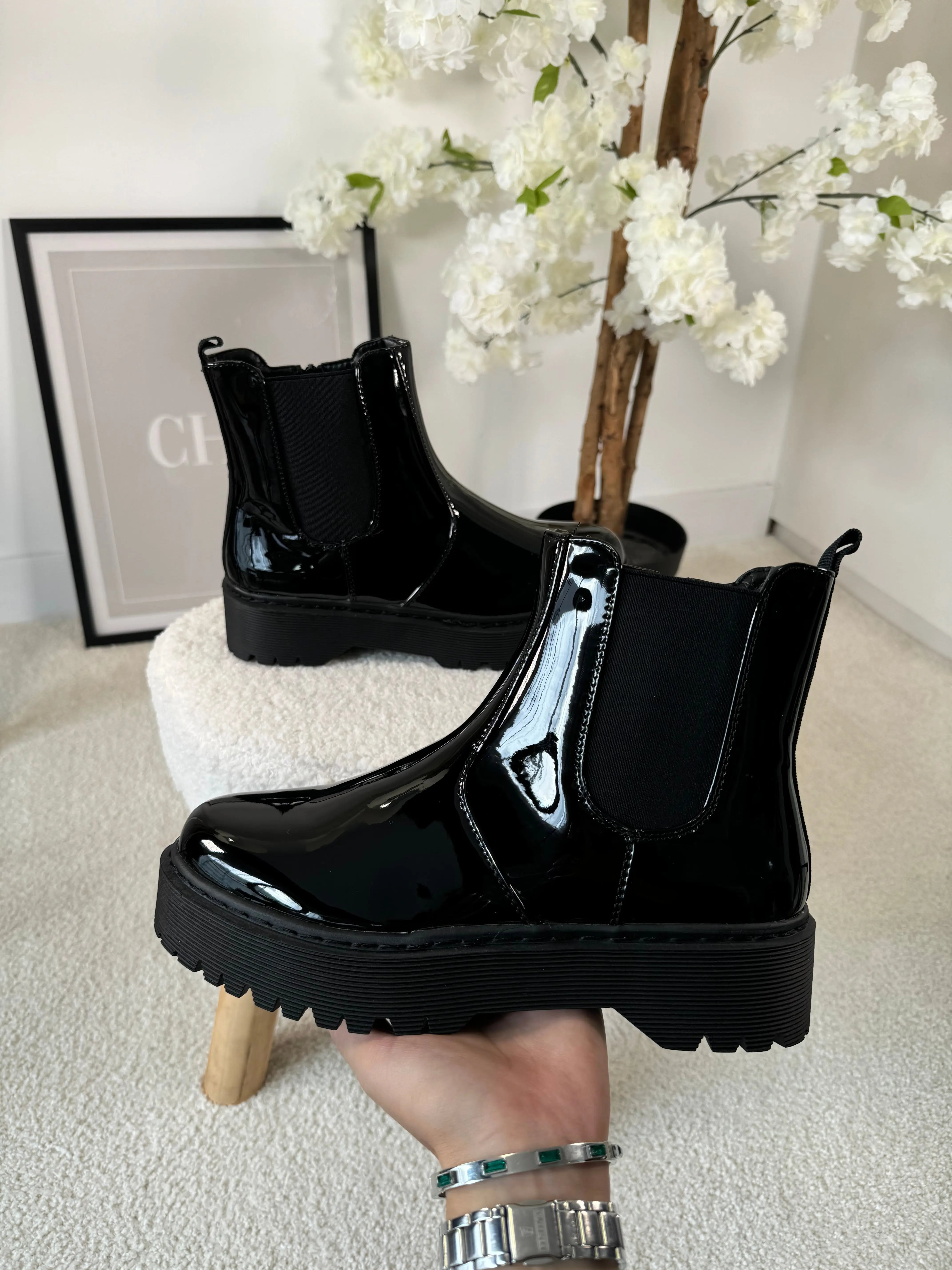 Bottines vernis noires DS.Sélection