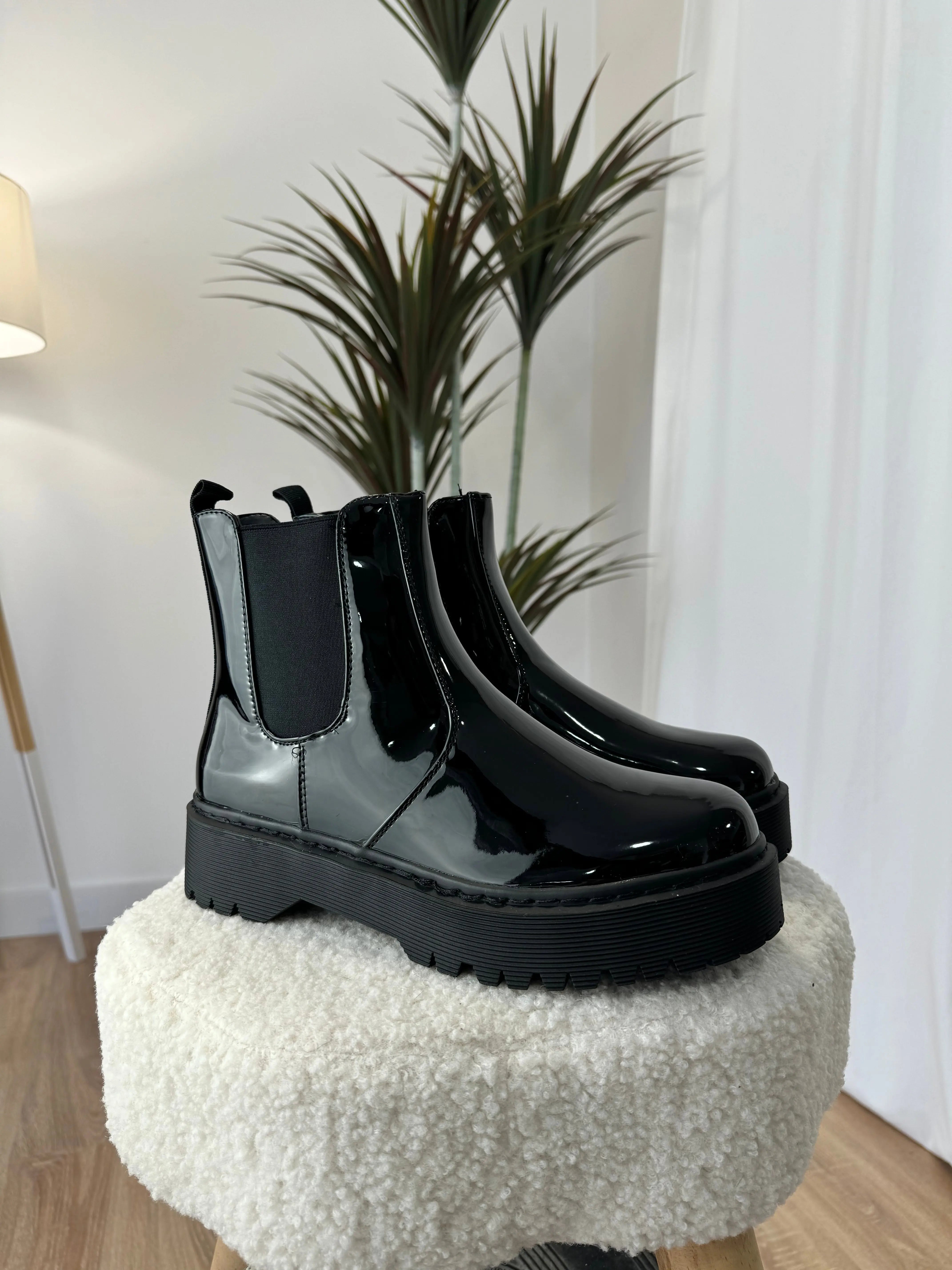 Bottines vernis noires DS.Sélection