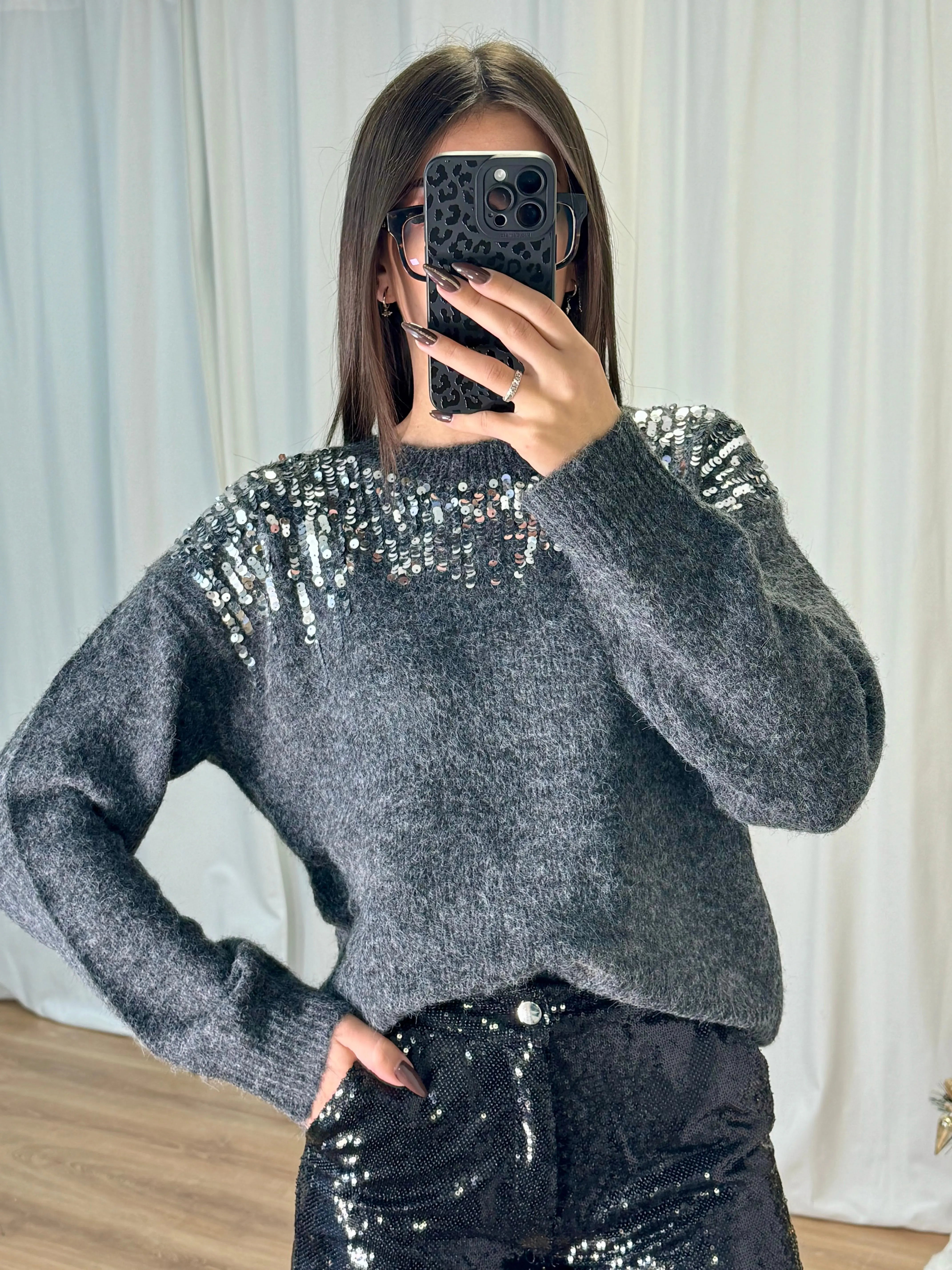 Pull gris foncé à sequins DS.Sélection