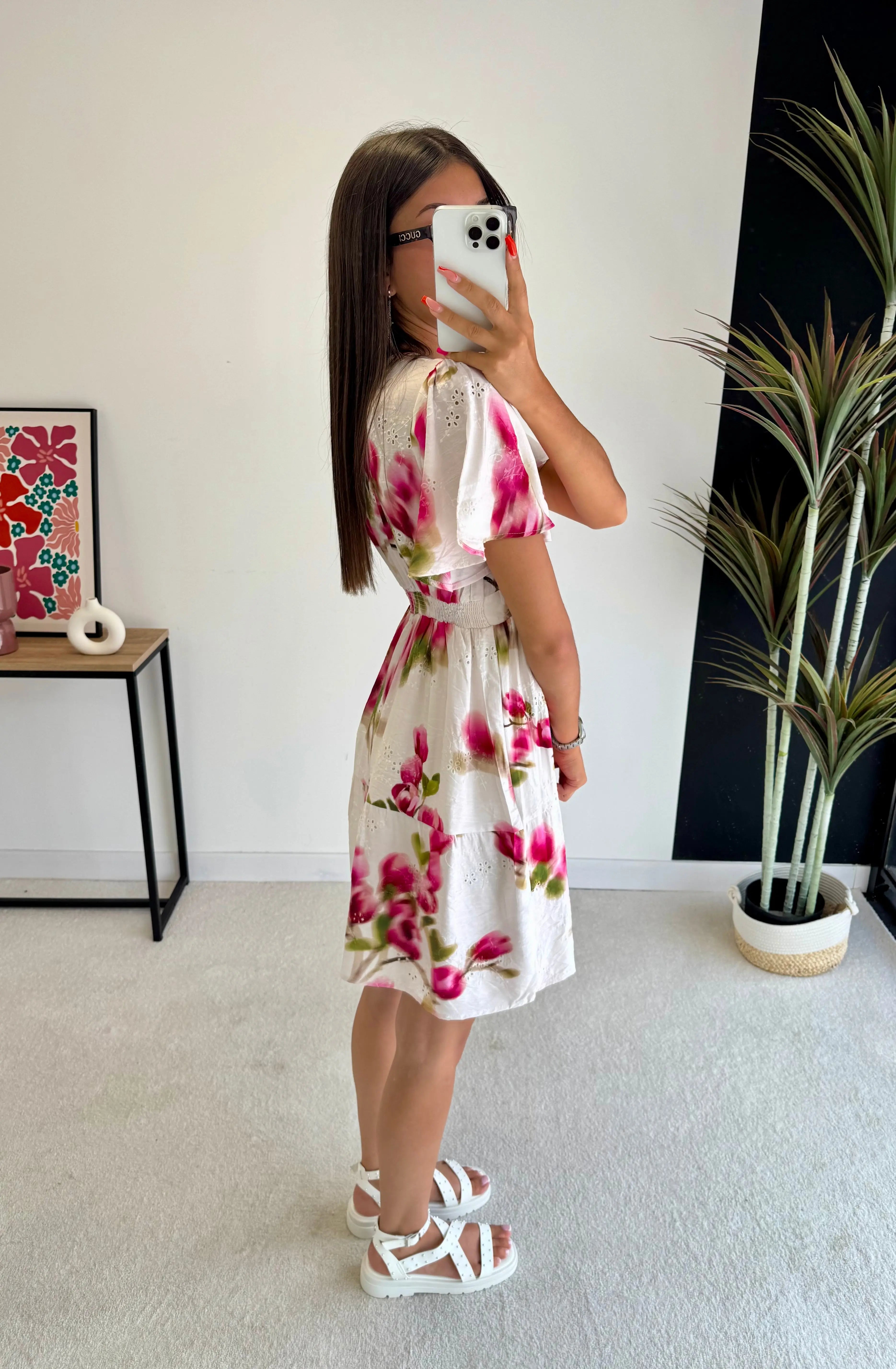 Robe courte brodée rose DS.Sélection