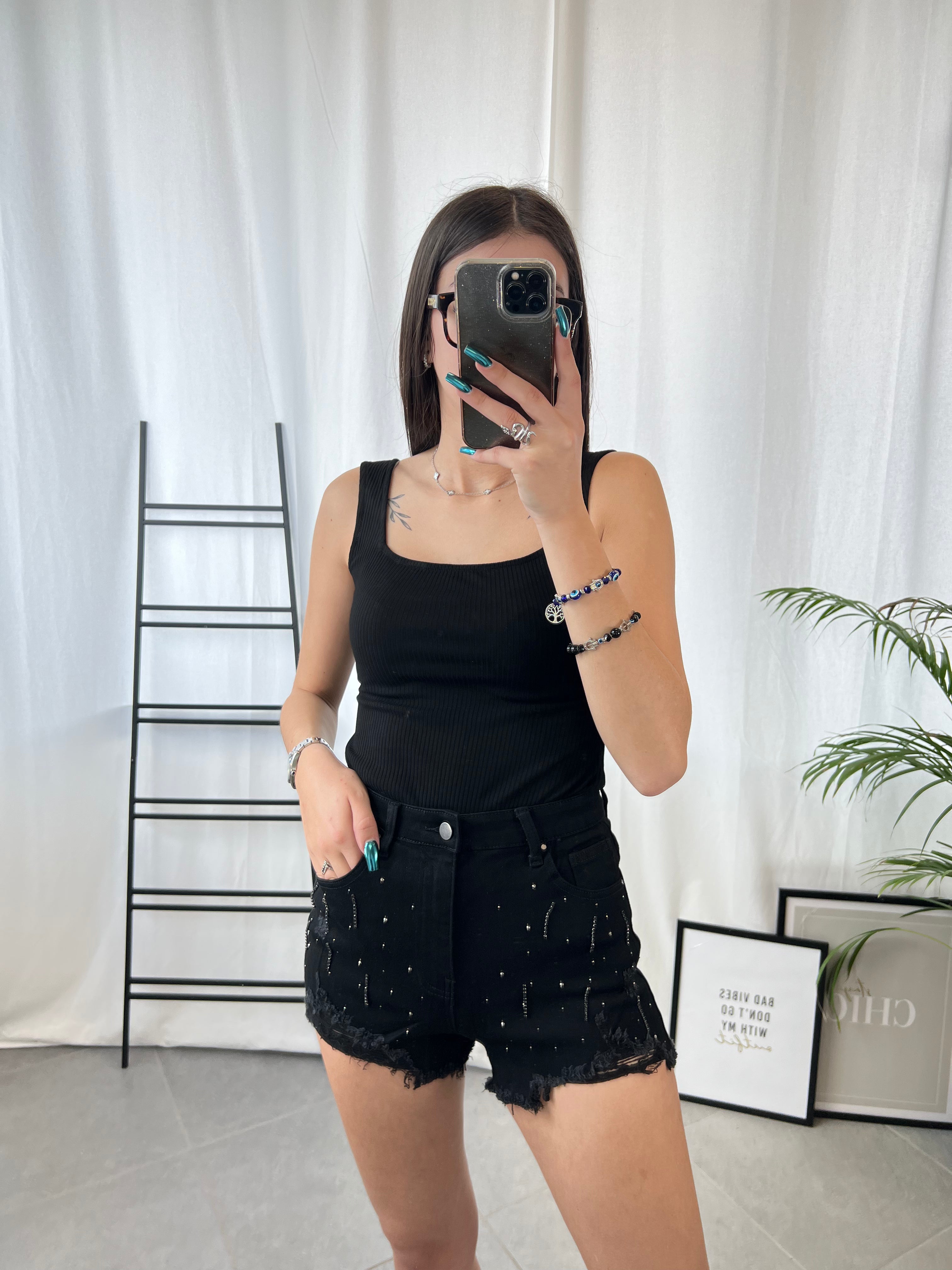 Short en jean noir à strass DS.Sélection