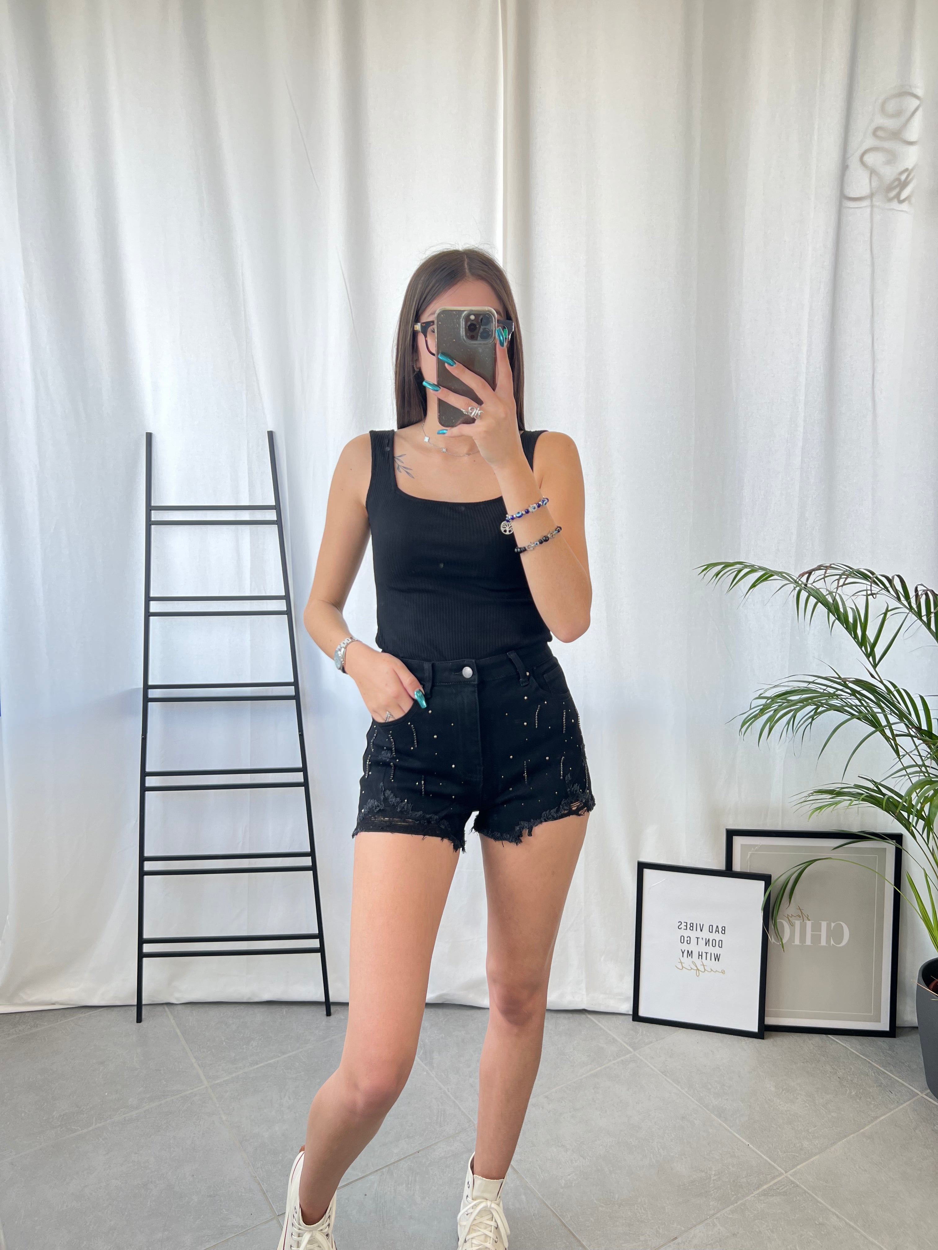 Short en jean noir à strass DS.Sélection